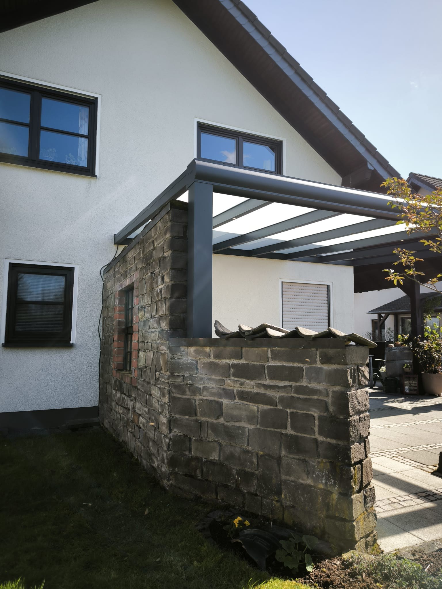Terrassendach Mauerlösung Milchglas Anthrazit Lindlar